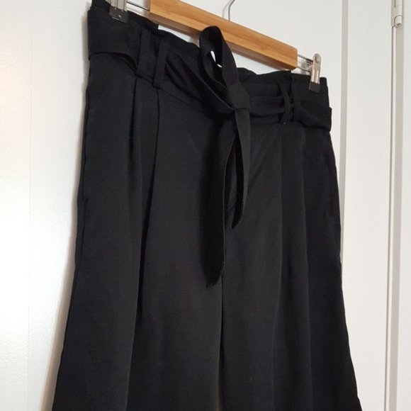 BANANA REPUBLIC high waist black Bermuda shorts - Picture 5 of 6